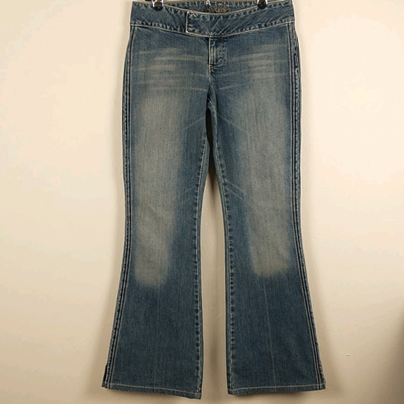 Silver Jeans Denim - Vintage Silver flare jeans medium wash size 31